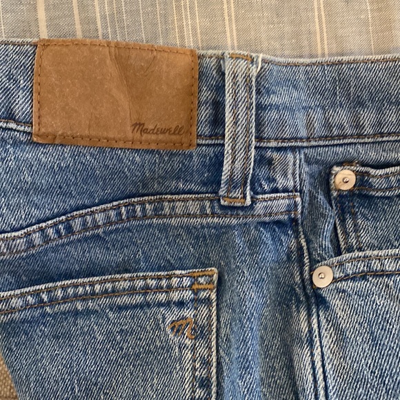 Madewell The Mid-Rise Perfect Vintage Jean in Ainsdale Wash ND511 - Picture 10 of 11